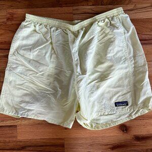 Patagonia Baggies 5 inch - Yellow - Large - Has Liner